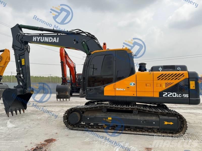 Hyundai R220LC-9S Гусеничные экскаваторы