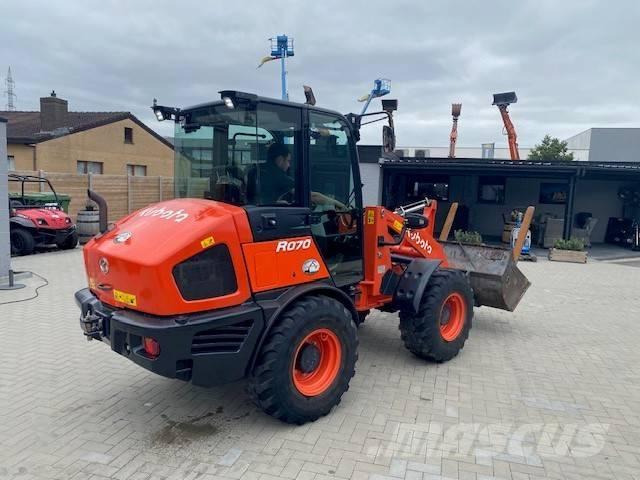 Kubota R 070 Фронтальные погрузчики