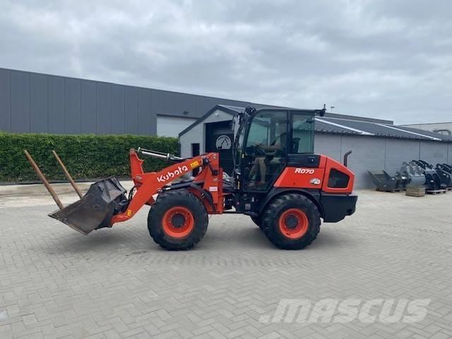 Kubota R 070 Фронтальные погрузчики