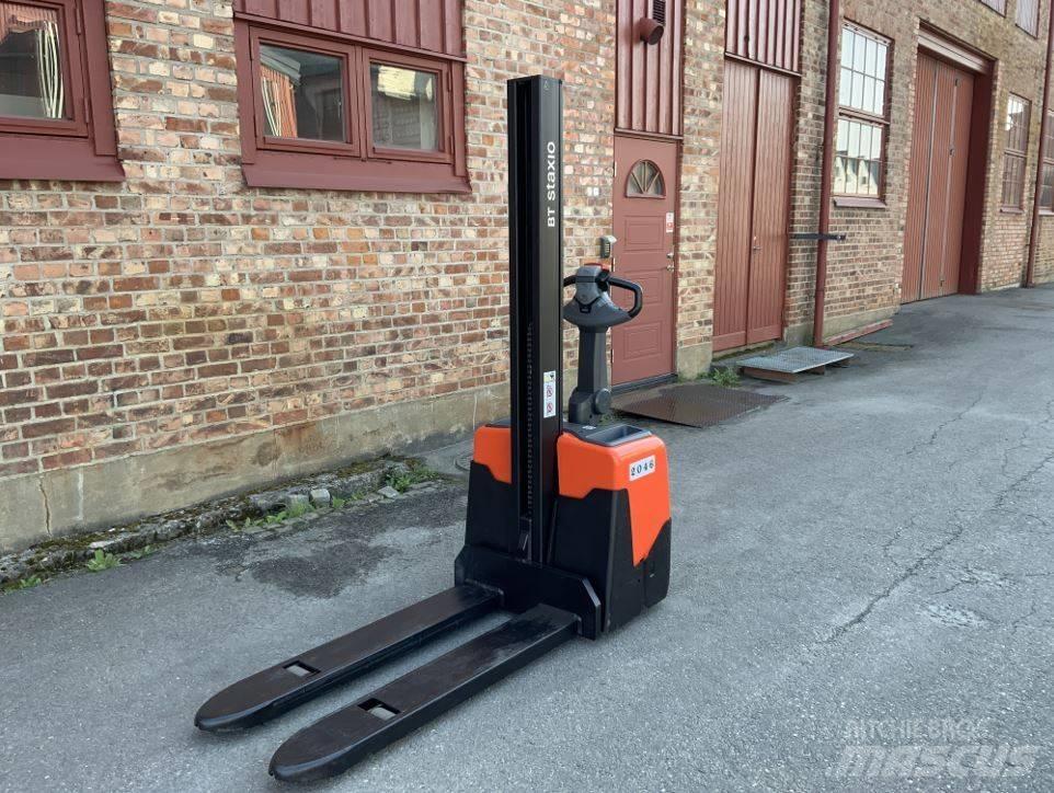 BT HWE 100 Ручные штабелёры с электроподъёмом