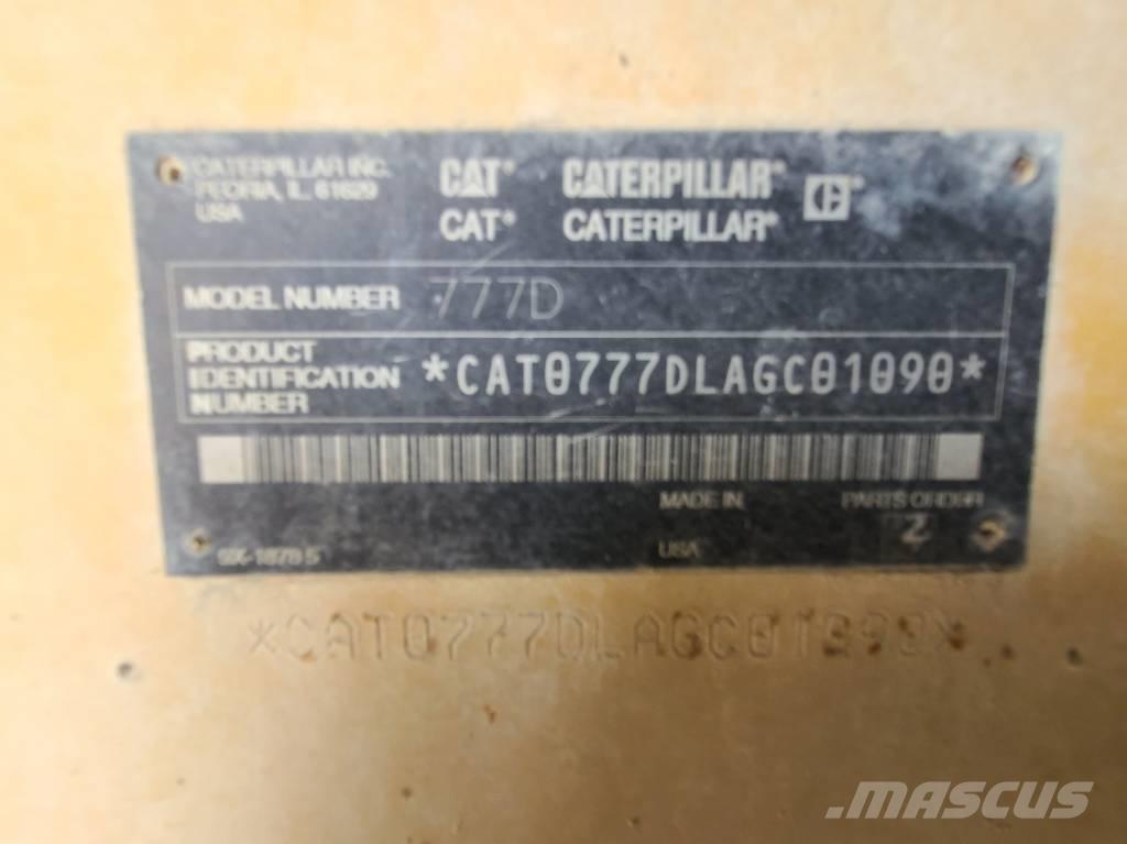 CAT 777D Шарнирно-сочленённые самосвалы