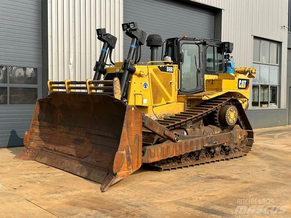 CAT D8R Гусеничные бульдозеры