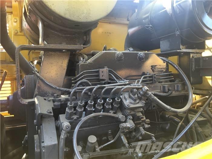 Komatsu WA 320-3 Фронтальные погрузчики