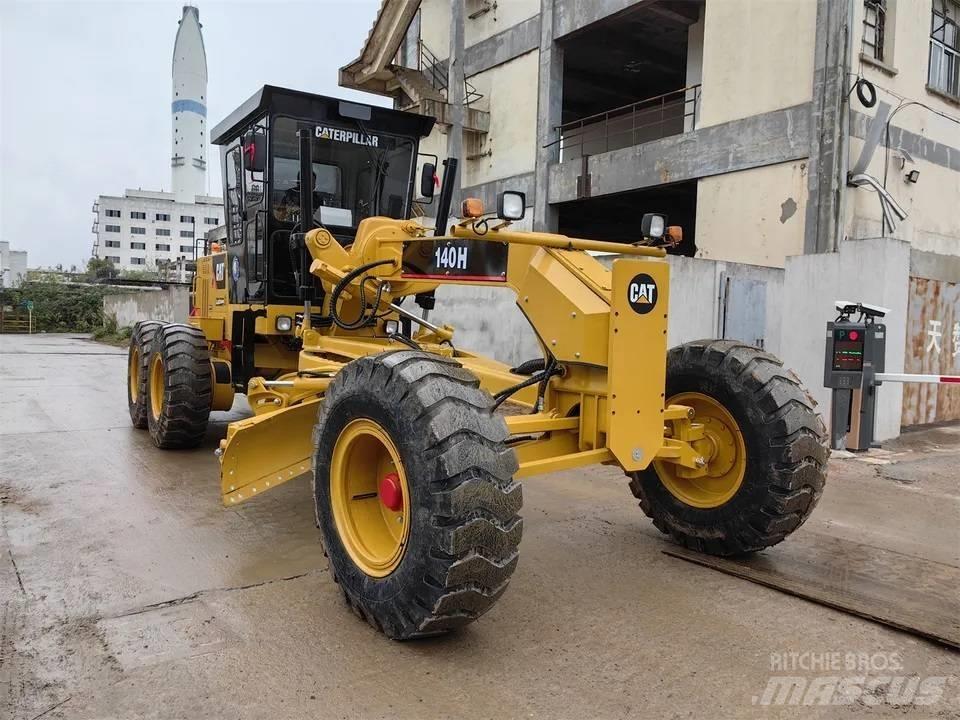 CAT 140H Грейдеры