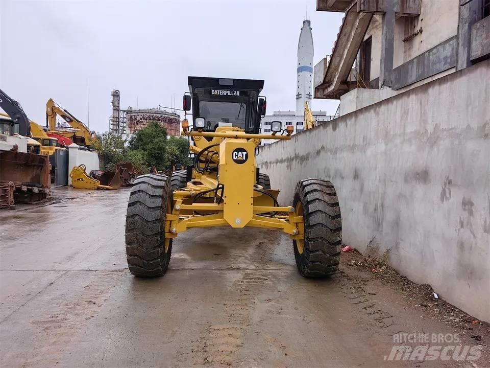 CAT 140H Грейдеры