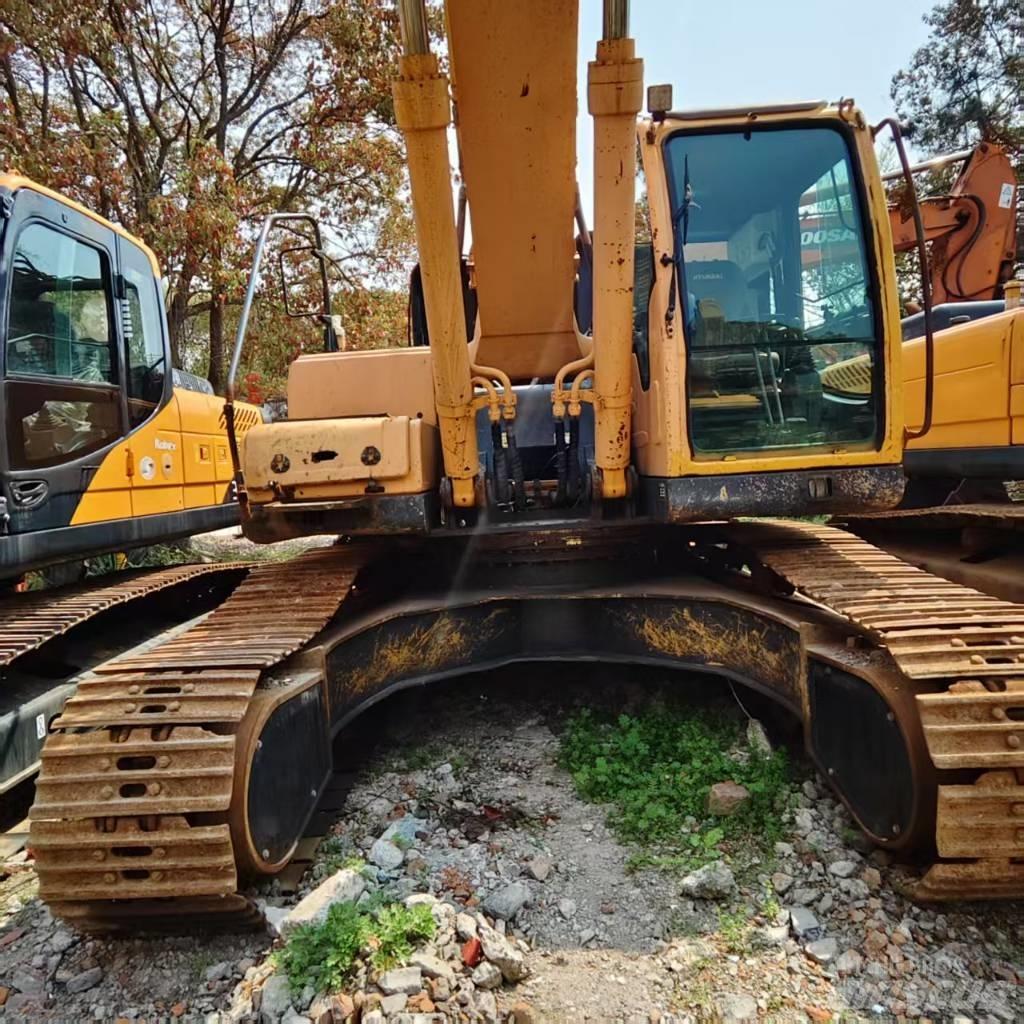 Hyundai Robex 305 LC Гусеничные экскаваторы