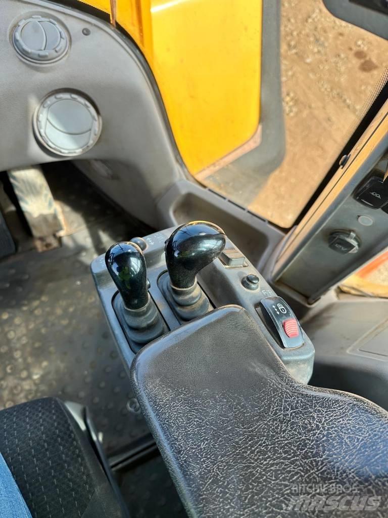 Volvo L 220 H Фронтальные погрузчики