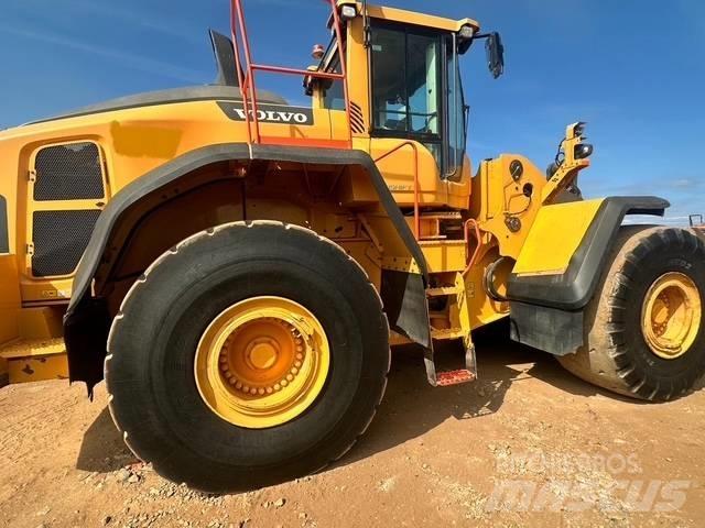 Volvo L 220 H Фронтальные погрузчики
