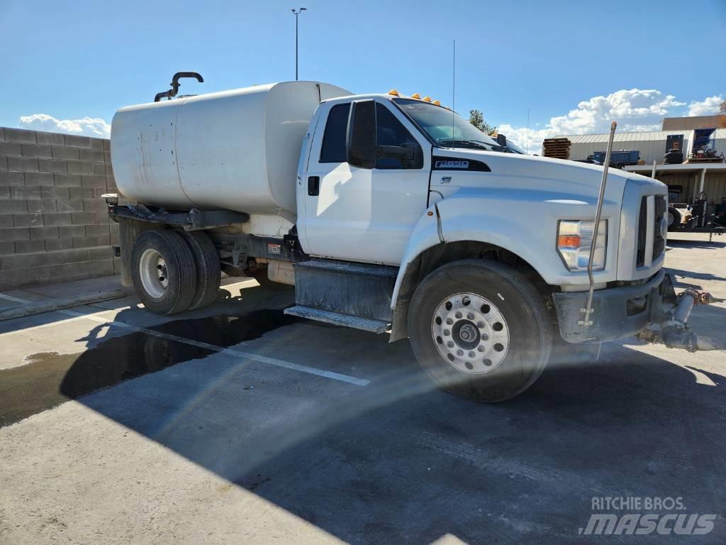 Ford F 650 Поливочные машины