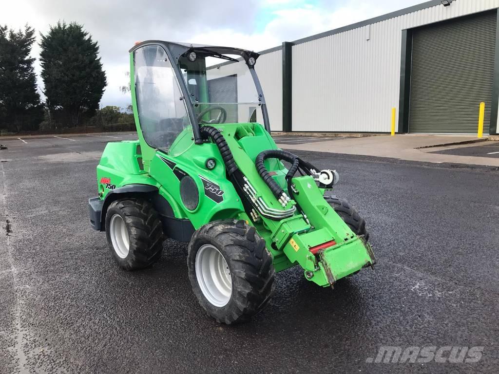 Avant 750 Многофункциональные сельскохозяйственные погрузчики