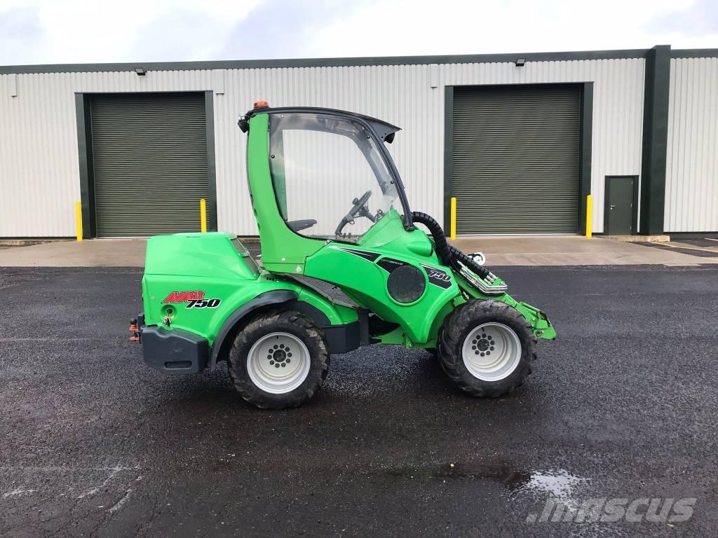 Avant 750 Многофункциональные сельскохозяйственные погрузчики