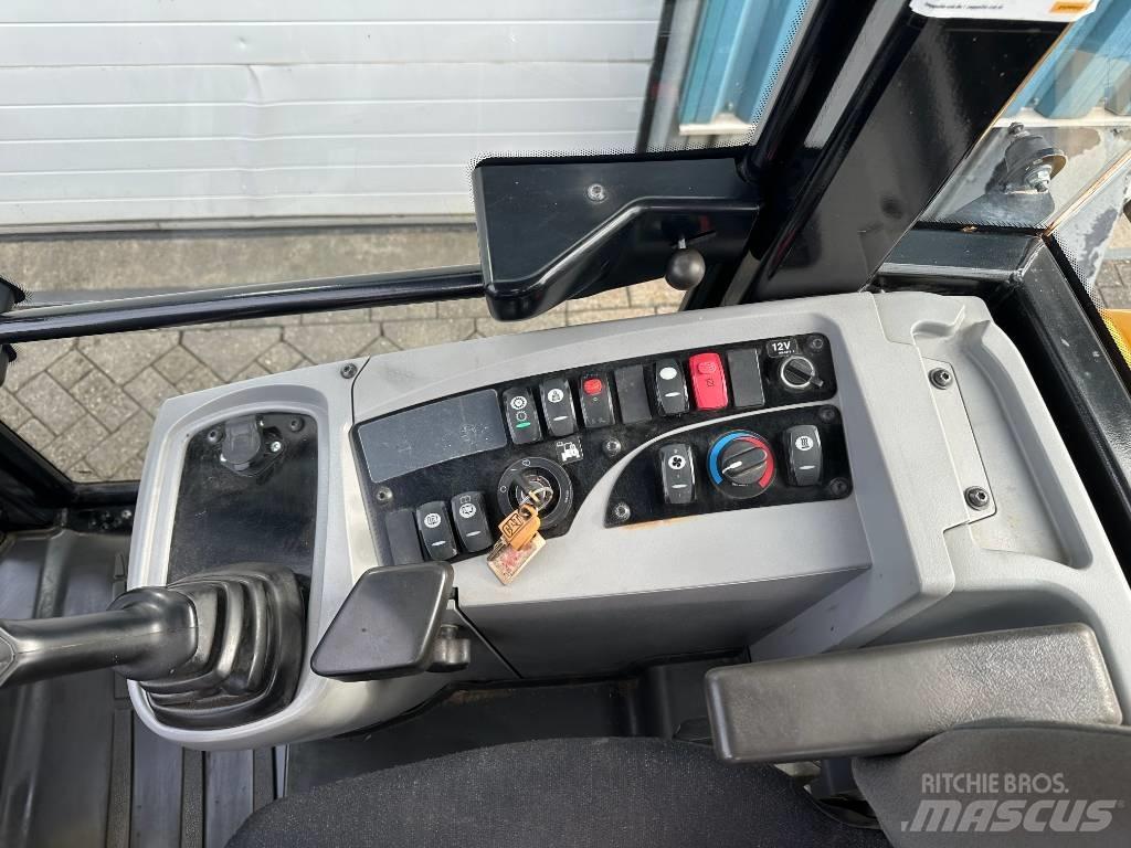 CAT 907 H 2 Фронтальные погрузчики