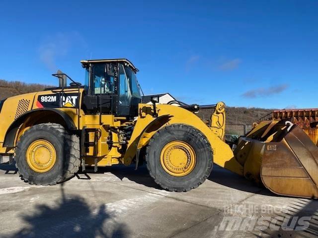 CAT 982 M Фронтальные погрузчики