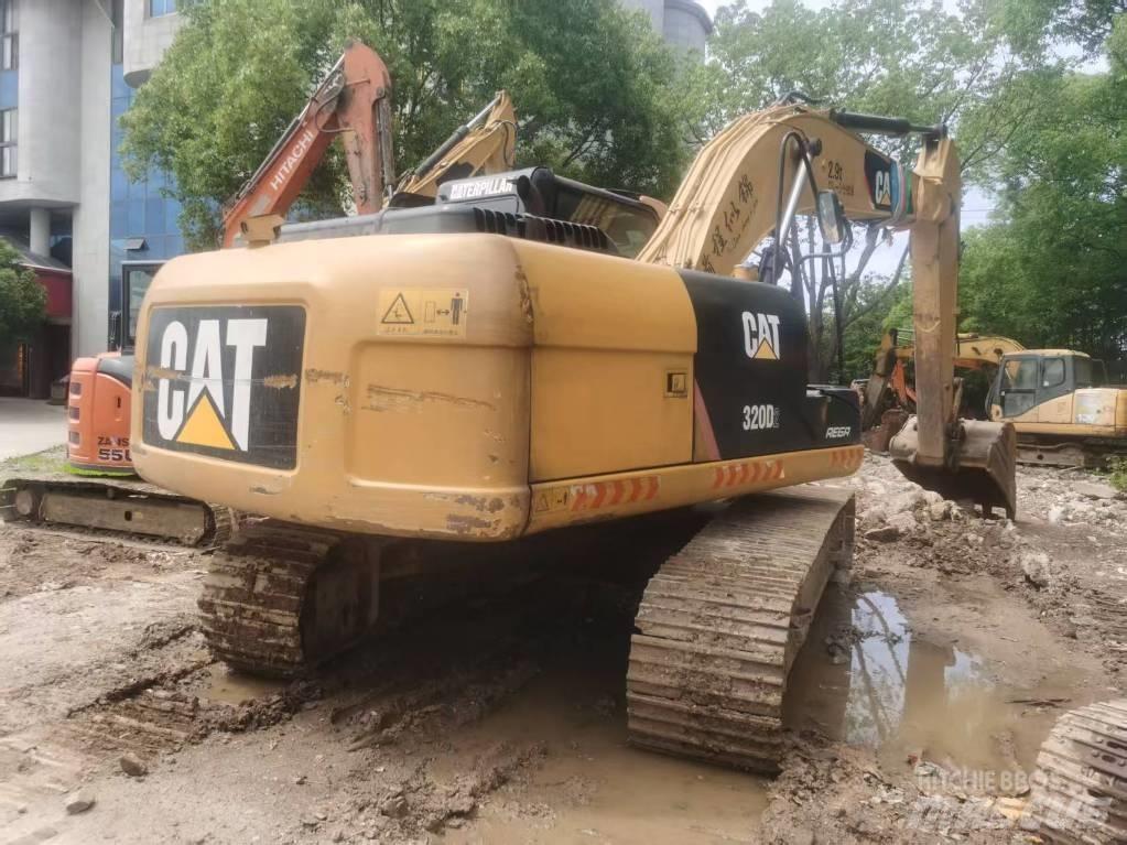 CAT 320 D2 Гусеничные экскаваторы