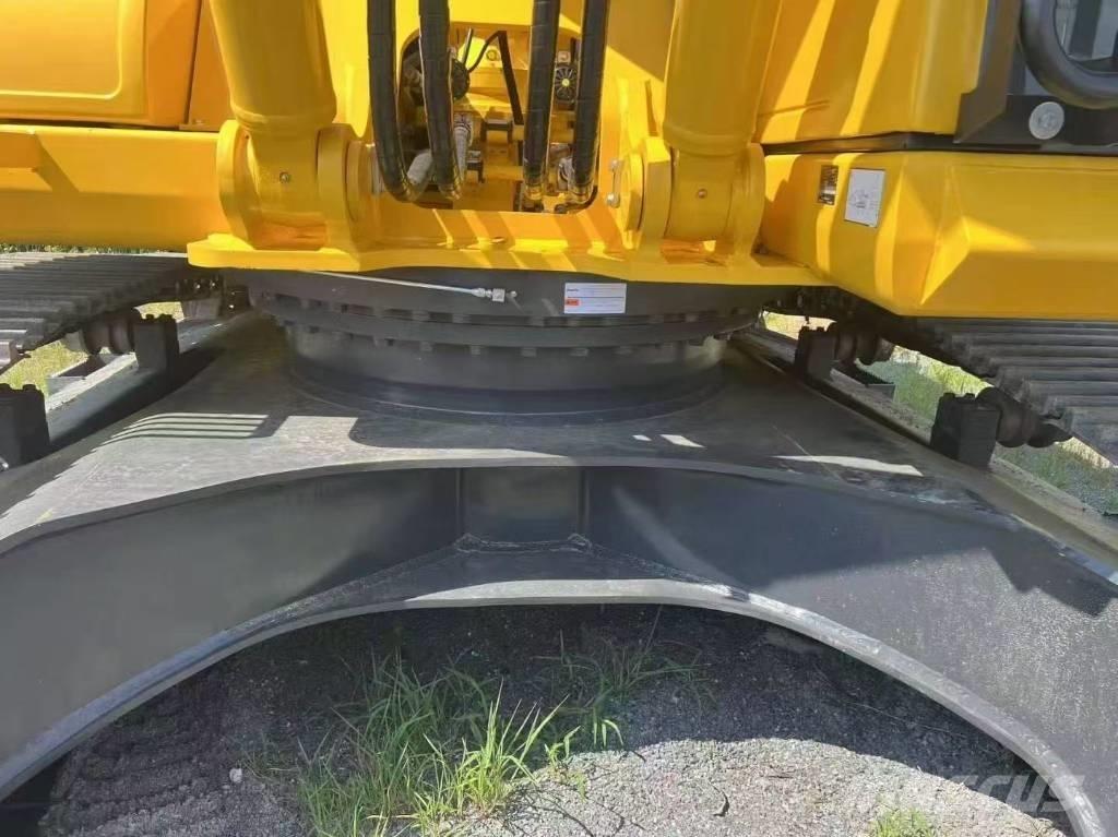 Komatsu 300-7 Гусеничные экскаваторы