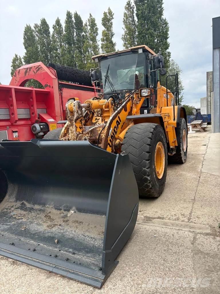 Hyundai HL960 Фронтальные погрузчики