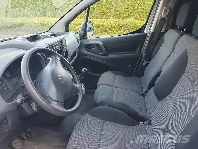 Peugeot Partner Цельнометаллический фургоны