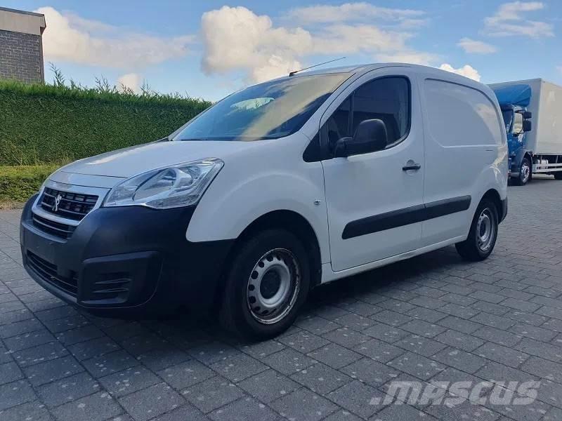 Peugeot Partner Цельнометаллический фургоны