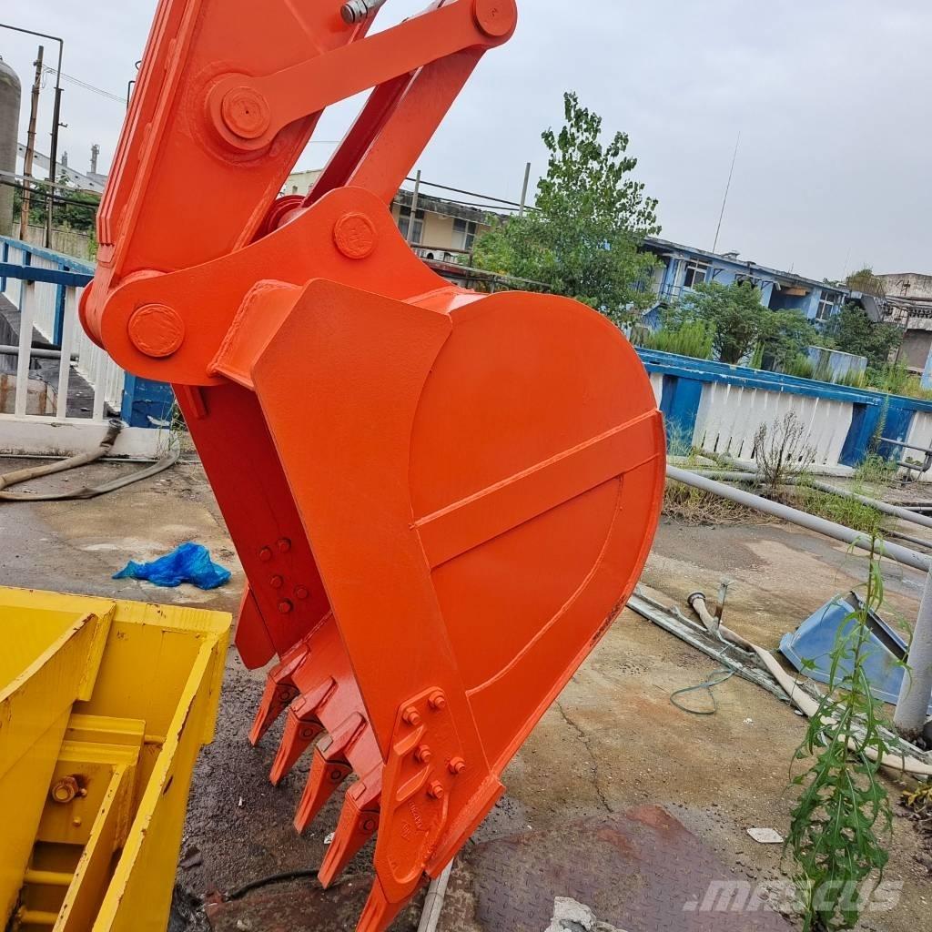 Doosan DX 225 Гусеничные экскаваторы