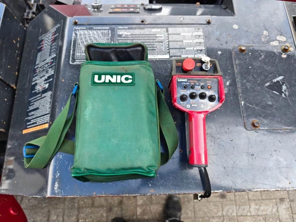 Unic URW 506 CDE Гусеничные краны