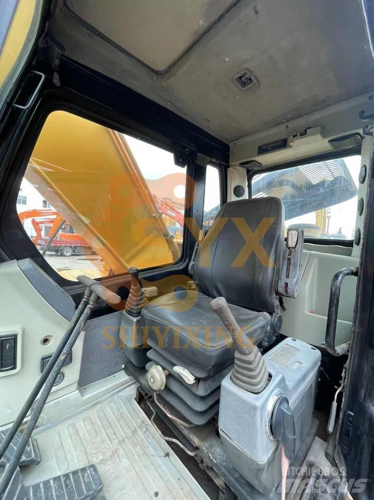 Hyundai Robex 220-7 Гусеничные экскаваторы