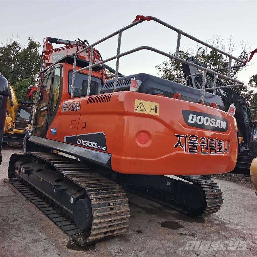 Doosan DX 300 LC-9C Гусеничные экскаваторы