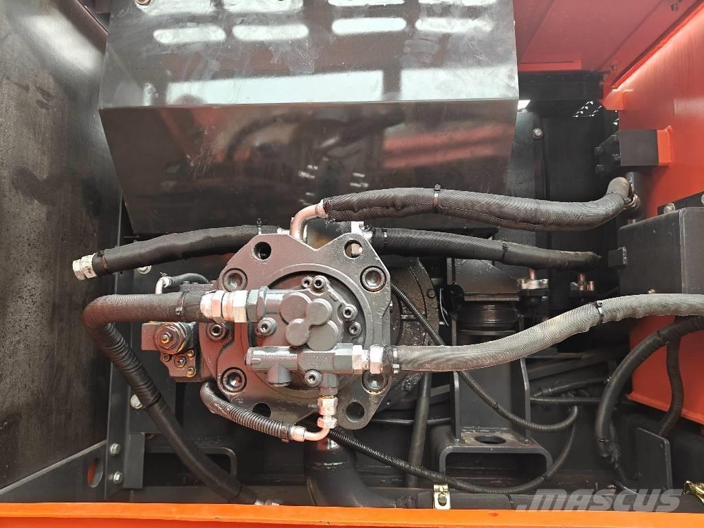 Doosan 225 LC-9C Гусеничные экскаваторы