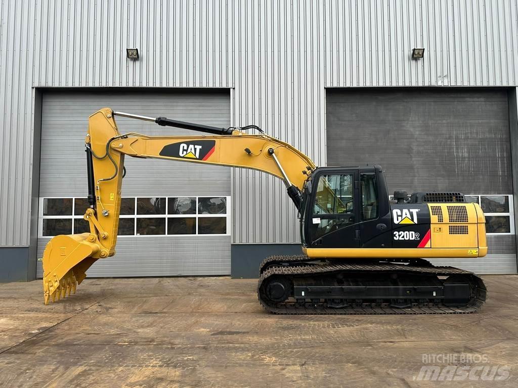CAT 320D2 Гусеничные экскаваторы