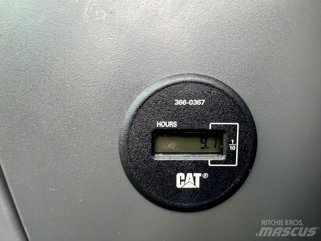 CAT 320D2 Гусеничные экскаваторы
