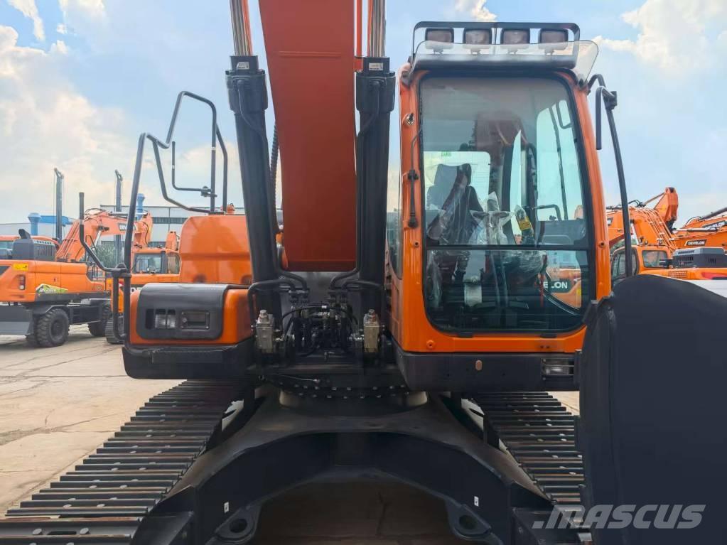 Doosan DX225 Гусеничные экскаваторы