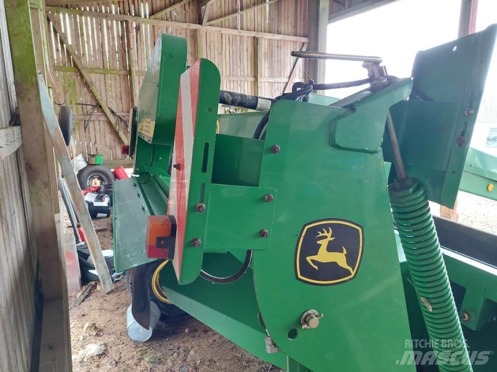 John Deere 730 Косилки плющилки