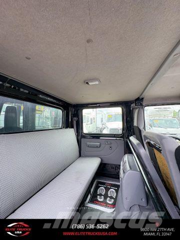 Hino 195 Грузовики-Фургоны