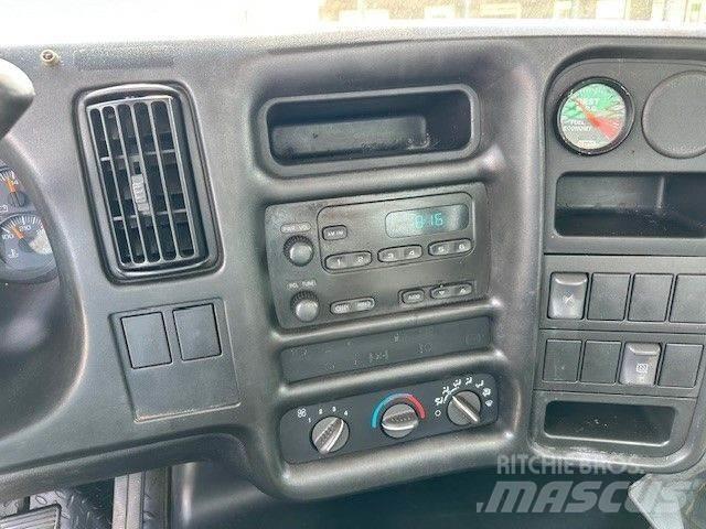 GMC 5500 Грузовики-платформы/боковая разгрузка