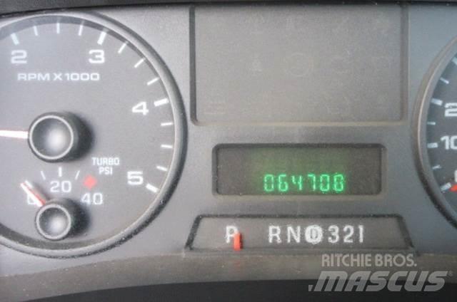Ford F350 Грузовые эвакуаторы