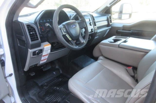 Ford F550 Грузовые эвакуаторы