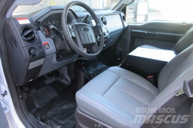 Ford F550 Грузовые эвакуаторы