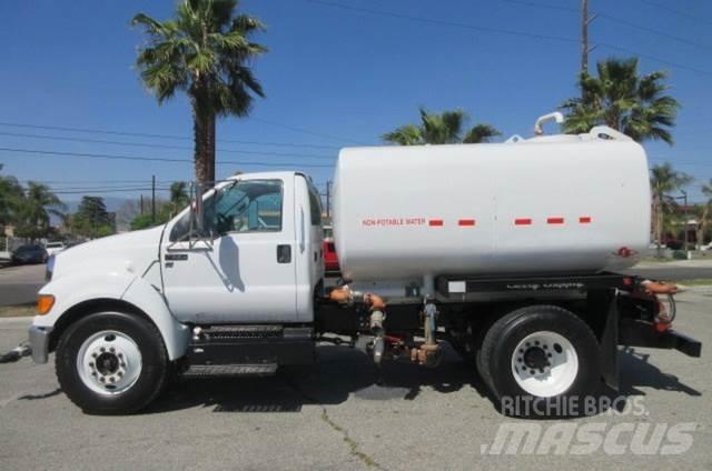 Ford F750 Грузовые эвакуаторы