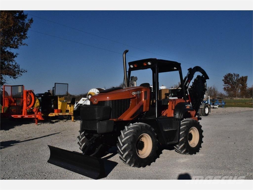 Ditch Witch RT100 Траншеекопатели