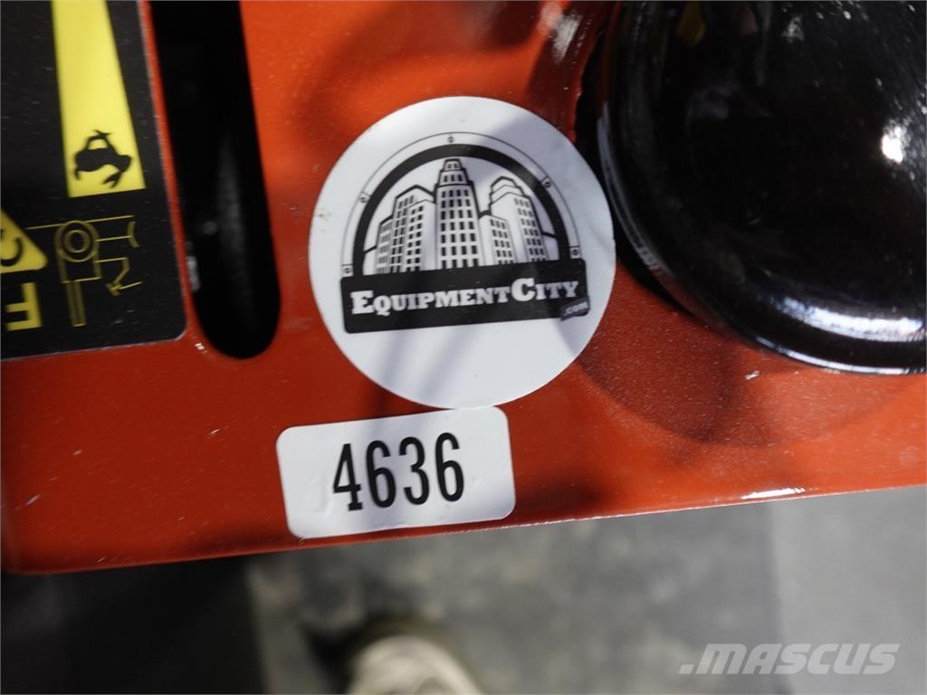 Ditch Witch rt40 Траншеекопатели