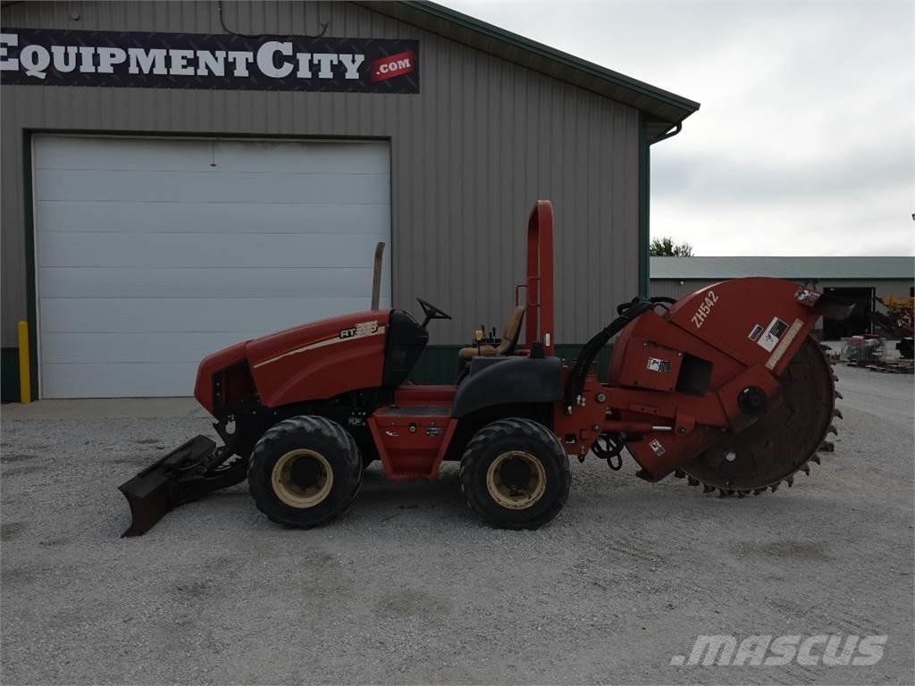 Ditch Witch RT55 Бензорезы