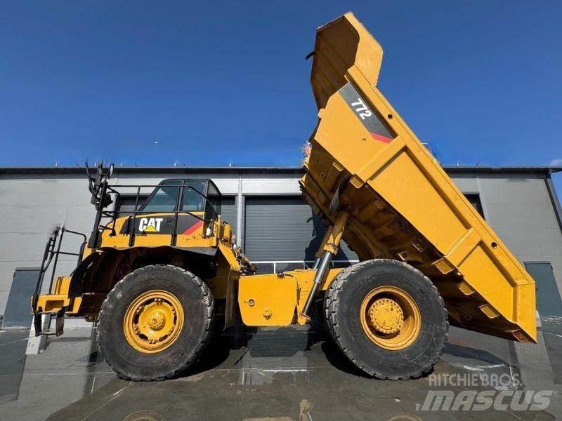 CAT 772 Карьерные самосвалы
