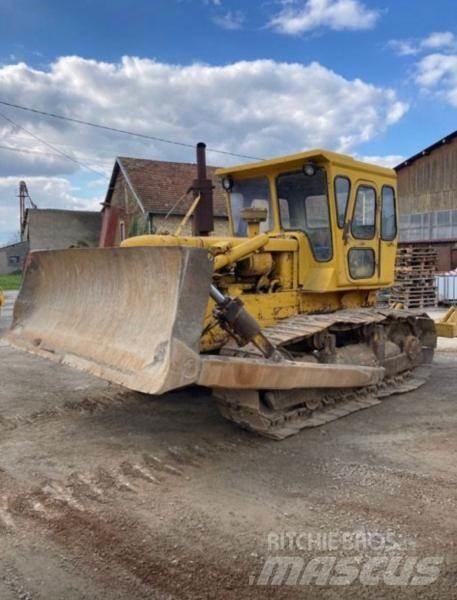 CAT D6C Гусеничные бульдозеры