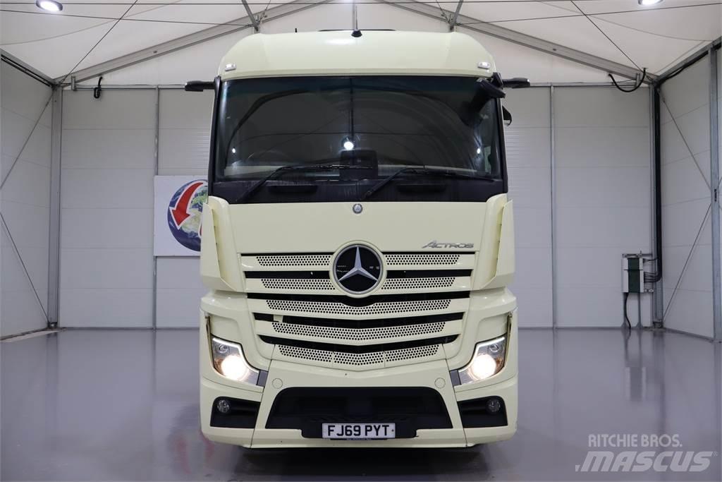 Mercedes-Benz Actros 2545 Седельные тягачи