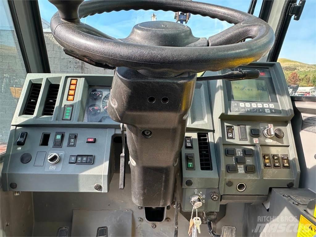 Tadano GR-550XL-3 Автокраны вездеходы