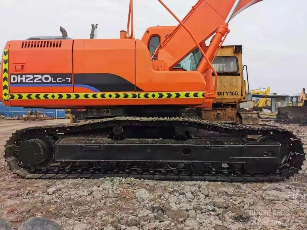 Doosan DH 220 Гусеничные экскаваторы