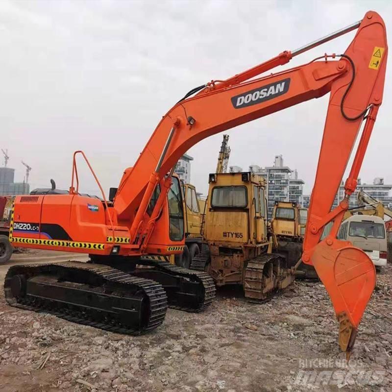 Doosan DH 220 Гусеничные экскаваторы