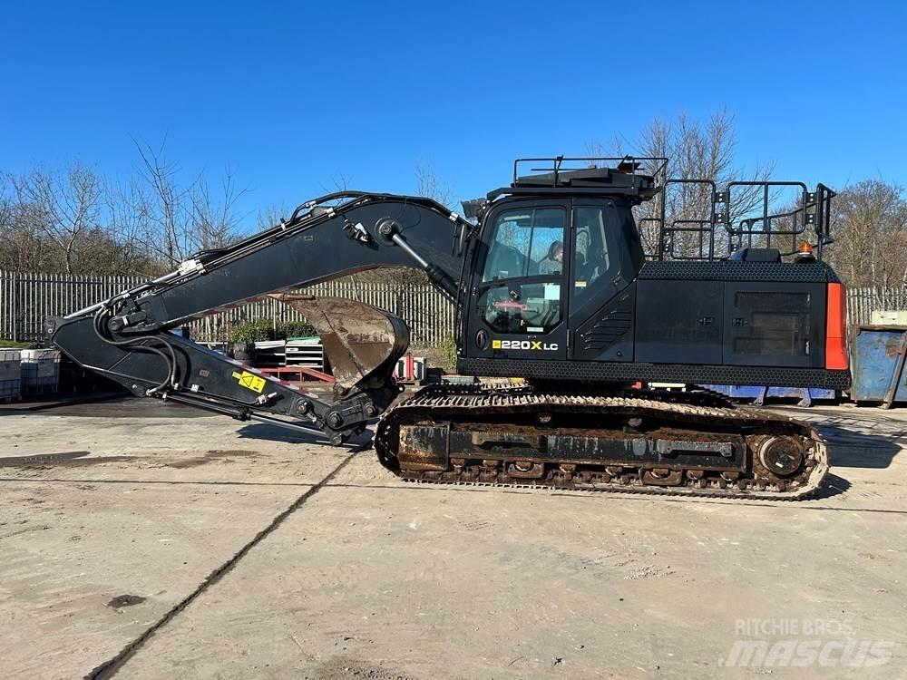 JCB 220X Гусеничные экскаваторы