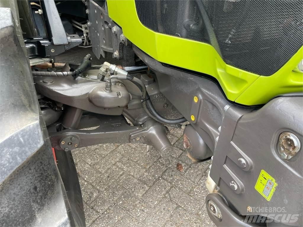 CLAAS Arion 650 Трактора