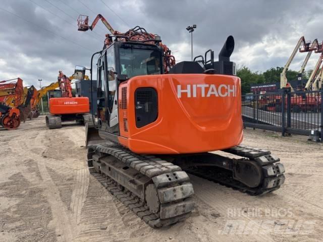 Hitachi ZX 135 US-6 Гусеничные экскаваторы
