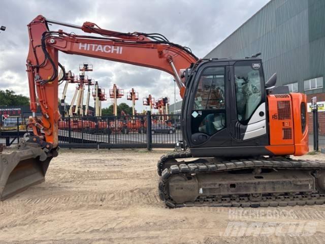 Hitachi ZX 135 US-6 Гусеничные экскаваторы